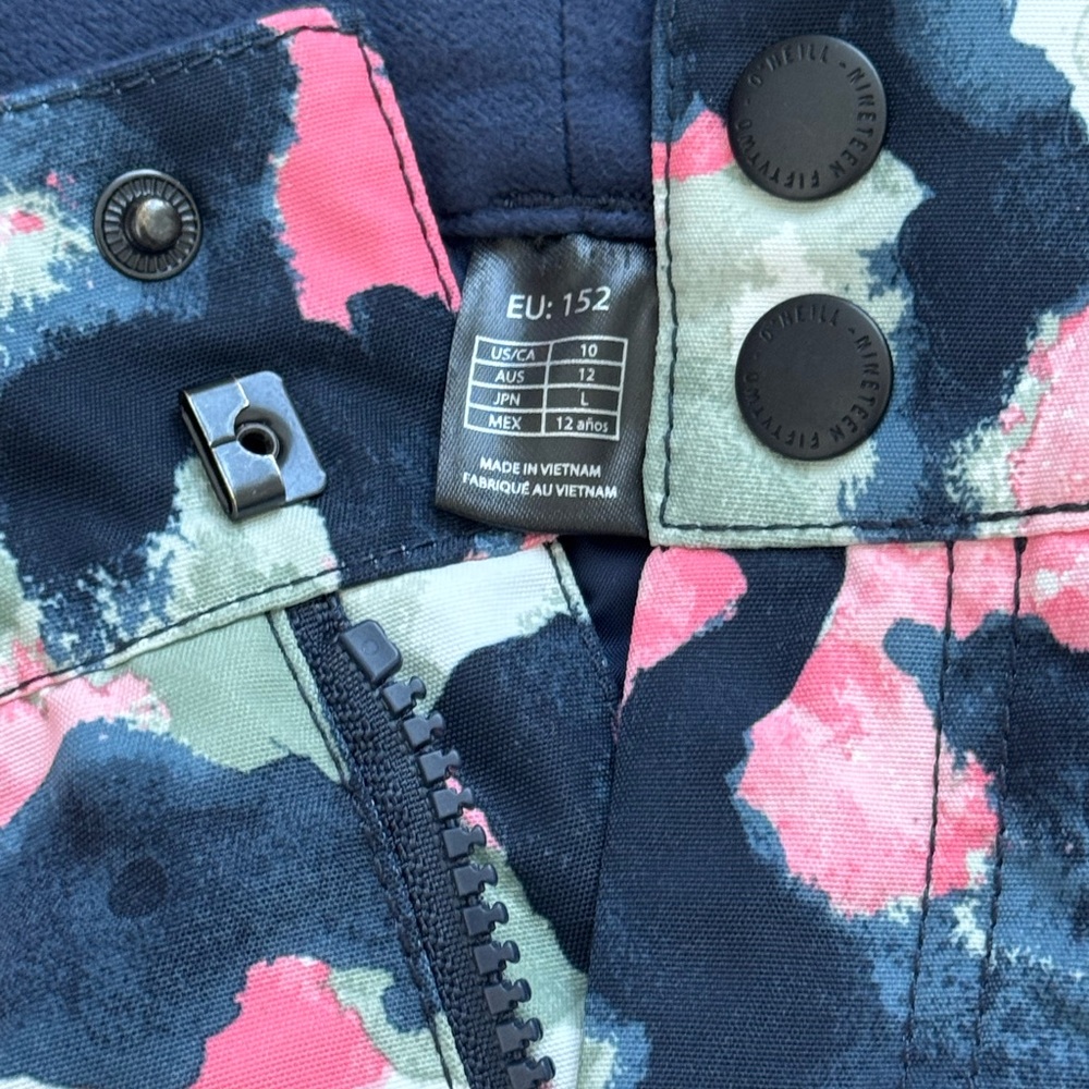 O'NEILL Kids Bottom SNOW PANT - YOUTH GIRLS. Camo Print ( Pink) EU 152. Age10-12 - Picture 3 of 11